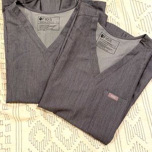 Gray scrub top Figs